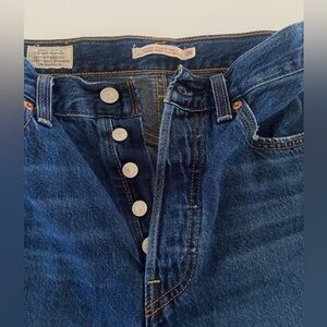 Levi’s ribcage ankle straight leg